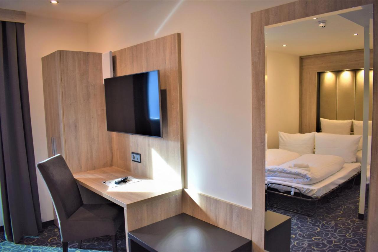 The Staycation By Lehmann Hotels Зиндельфинген Экстерьер фото